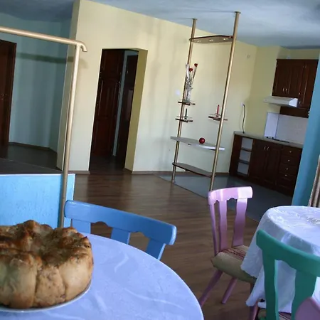 Отель Family 2*